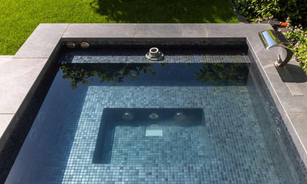 Traumgarten mit Mini Pool Wien