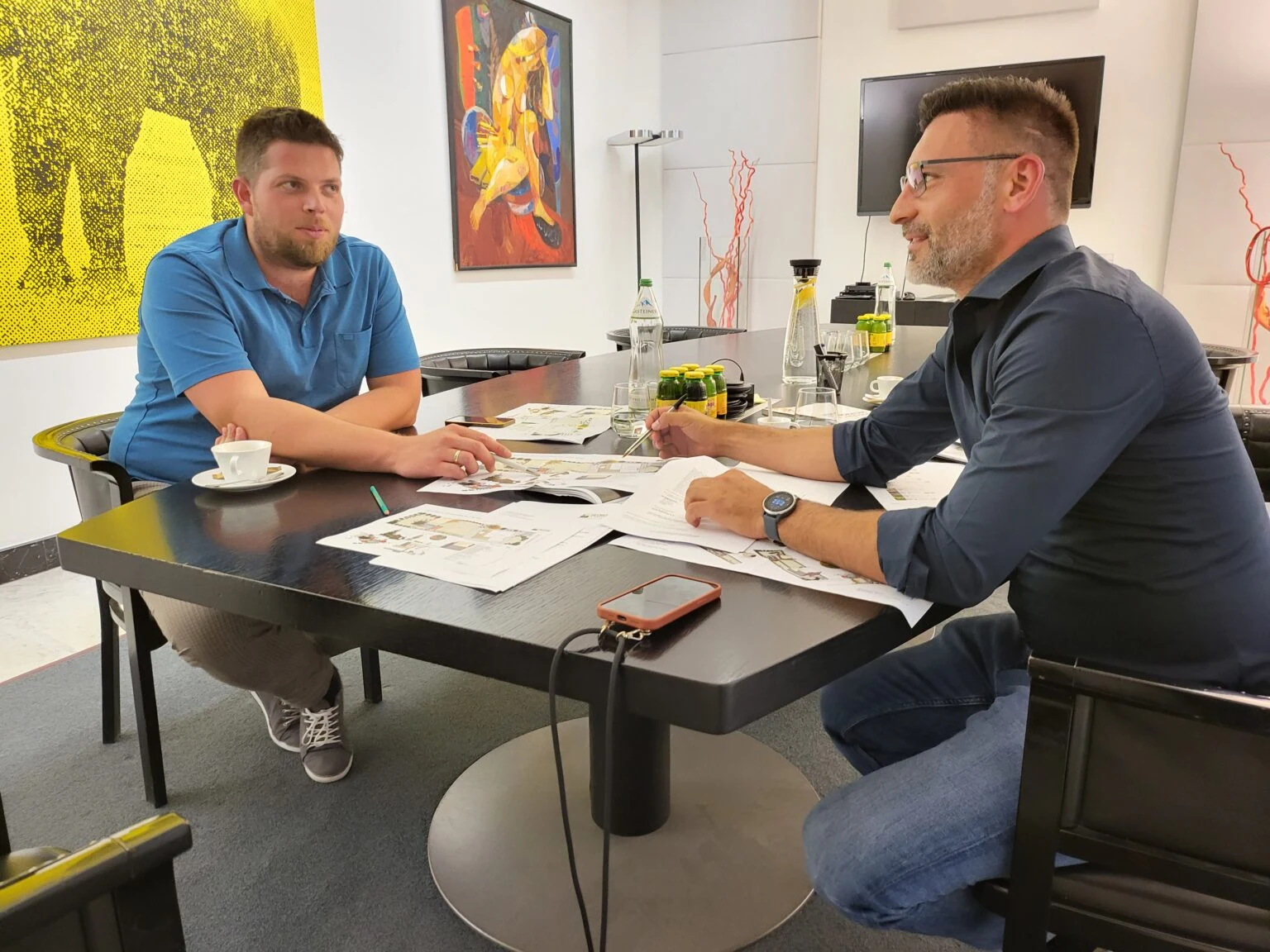 Professionelles Gartengestaltungsgespräch in Wien, Planung und Beratung für Gartenbau und Landschaftsbau.